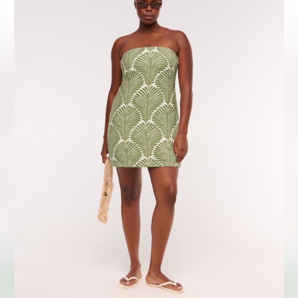 The A&F Scarlett Strapless Skort Dress - Picture 4 of 11
